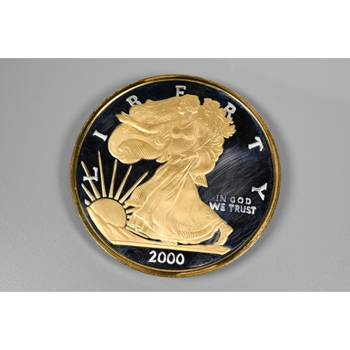 160 - A USA Liberty Quarter Pound Fine Silver large coin, dated 2000, in protective case