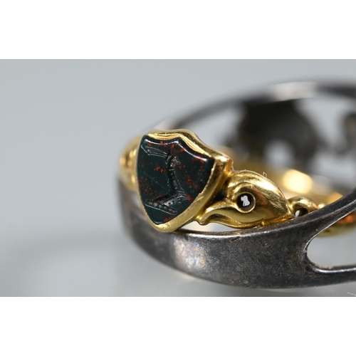 227 - A small leather jewel box with bloodstone set ring, hare and hound stick pin, bugle pin brooch in fi... 