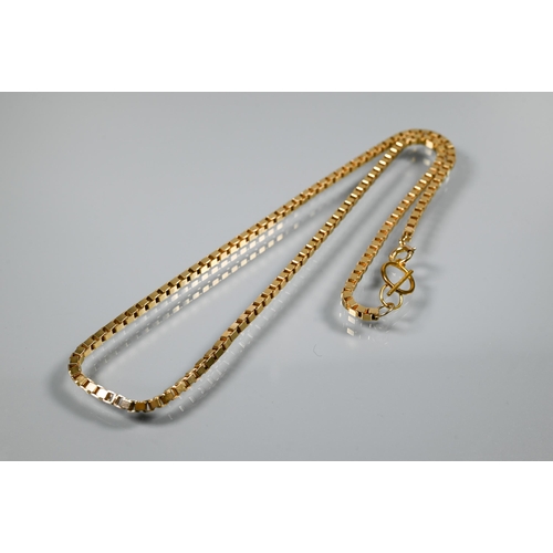 231 - A long yellow metal box link chain stamped 9k 375, 62 cm long, approx 50gPossibly originally two cha... 