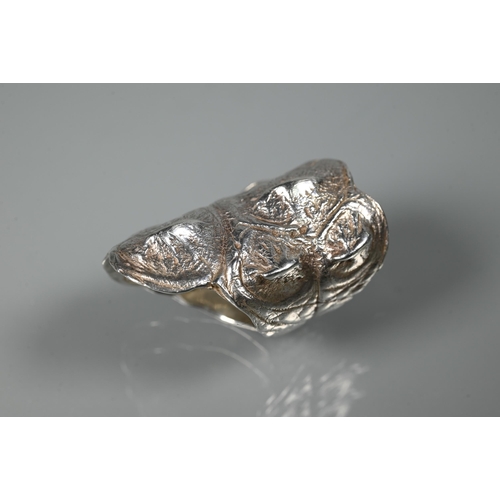 236 - Patrick Mavros - a silver 'Croc Hornback' ring, size L, 3 cm long, inscribed within 'Patrick Mavros'... 