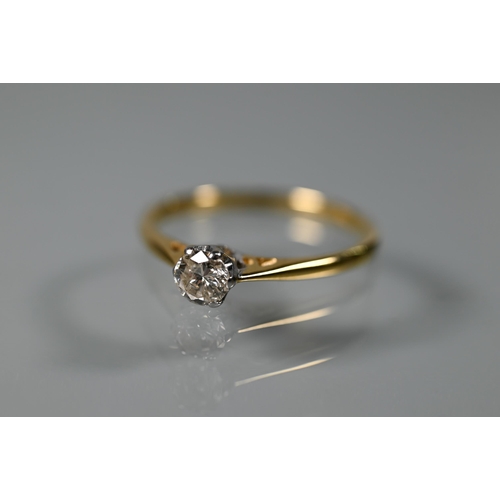 255 - A single stone diamond ring, the brilliant cut 0.25 carat diamond claw set in 18ct yellow gold, size... 