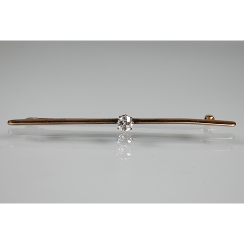 265 - A diamond-set bar brooch, the central claw set diamond approx 0.25 cts on rose gold bar brooch, 6cm ... 