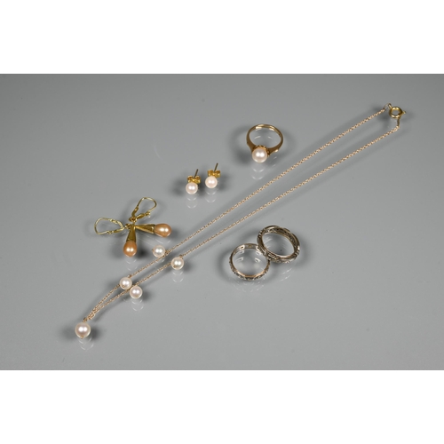 285 - A collection of cultured pearl jewellery including a 9ct yellow gold ring set with single pearl, two... 