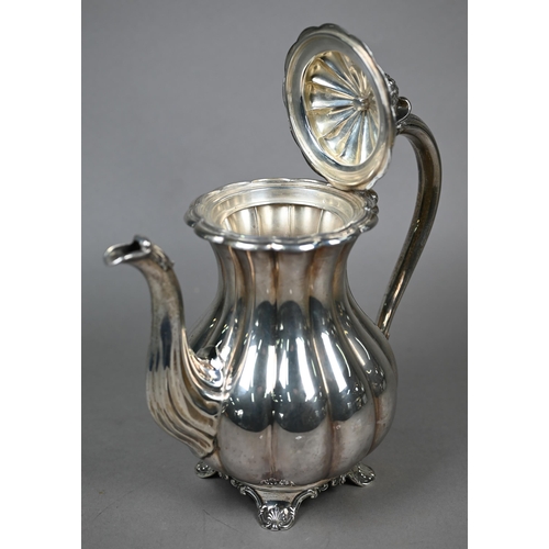 81A - A Barker-Ellis retail heavy quality silver coffee pot of reeded baluster form with melon finial and ... 