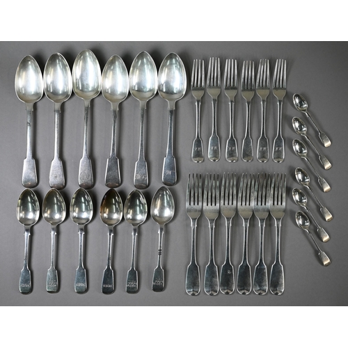 93 - A matched set of Georgian and Victorian silver fiddle pattern flatware, comprising six each tablespo... 