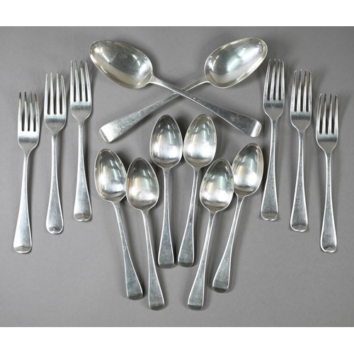 96 - A set of six Victorian Old English pattern silver dessert spoons and a pair of matching tablespoons,... 