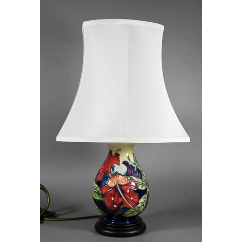 588 - A Moorcroft 'Simeon' table lamp, 22 cm (to top of ceramic), c/w shade