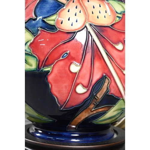 588 - A Moorcroft 'Simeon' table lamp, 22 cm (to top of ceramic), c/w shade