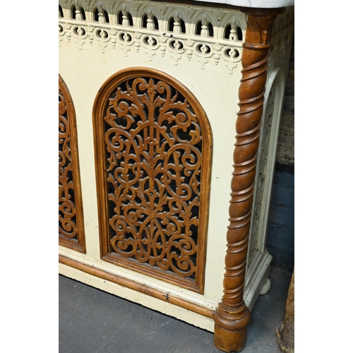 864 - A Victorian Puginesque style cast iron radiator cover, with lobed corner veined white marble top, 10... 