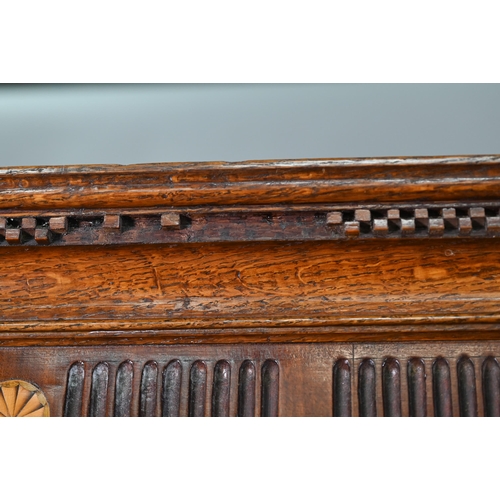 870 - A George III cross-banded oak chest on chest, the moulded cornice with inlaid boxwood roundels, over... 