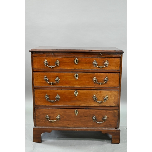 883 - A George III mahogany caddy top chest, with full width slide over four long graduated and cock-beade... 