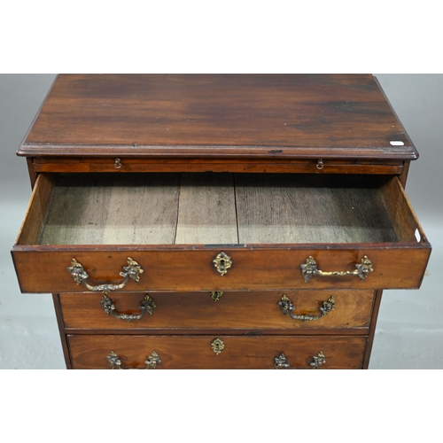 883 - A George III mahogany caddy top chest, with full width slide over four long graduated and cock-beade... 