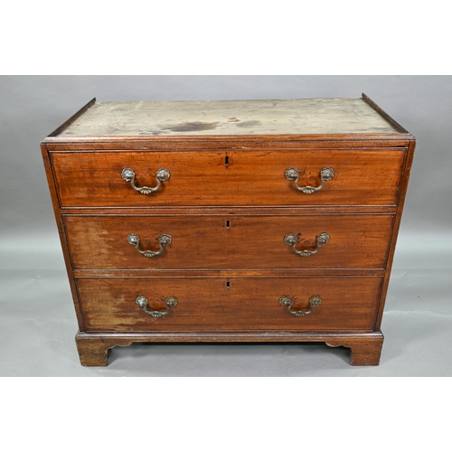 903 - An associated two part George III mahogany chest on chest, the upper chest with canted pilasters, tw... 