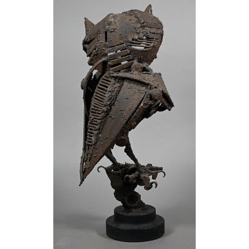 955 - Walenty Pytel (Polish, b 1941) - A brown-patinated steel owl, unsigned, 40 cm highARR may be applica... 