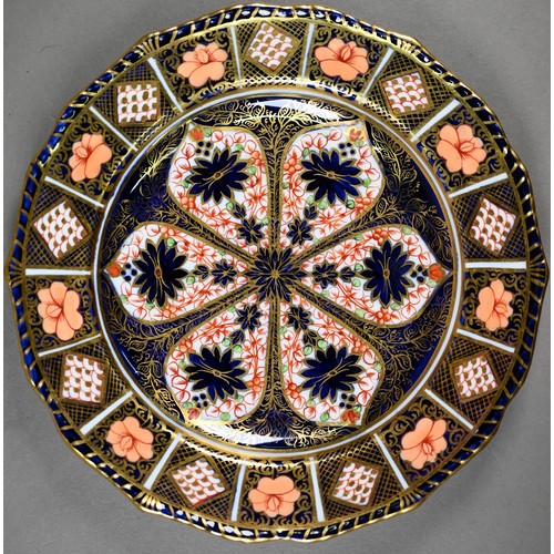 592 - A set of twelve Victorian Royal Crown Derby Imari plates, date mark for 1887, 22.5 cm diameter