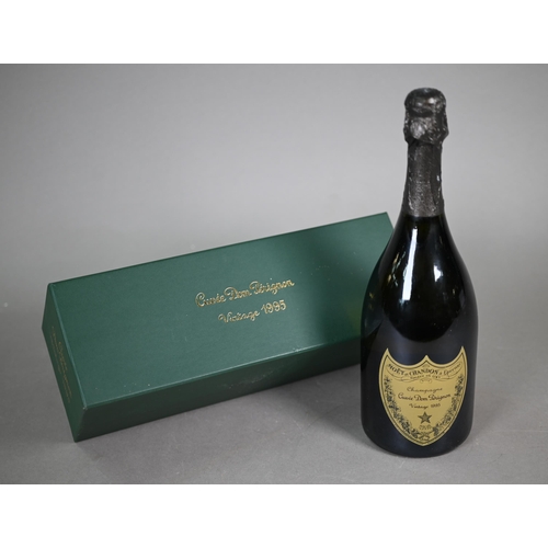 1149 - A boxed bottle of 1995 vintage Dom Perignon champagne