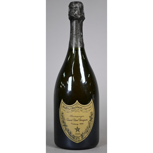 1149 - A boxed bottle of 1995 vintage Dom Perignon champagne