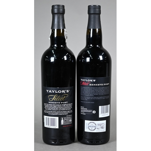 1152 - Two bottles of Taylor's Select Reserve port