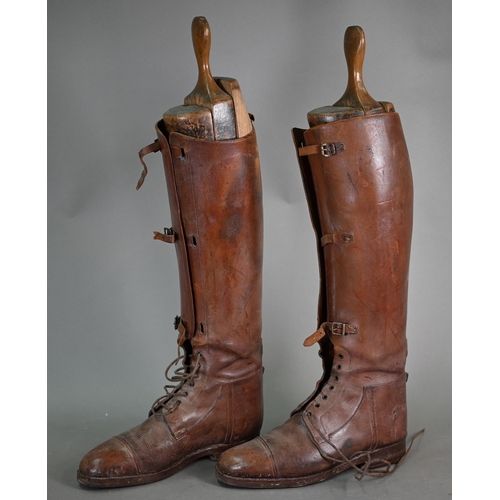 1157 - A pair of vintage leather gentleman's riding boots c/w boot-trees