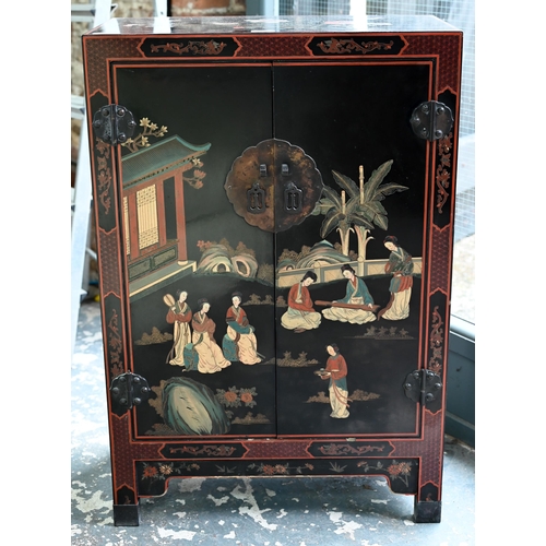 118 - A Japanese black lacquered and polychrome pictorial decorated cabinet, 62 cm x 31 cm x 92 cm h, lock... 