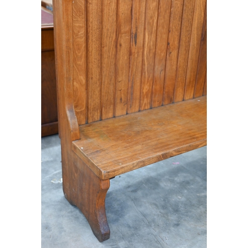 164 - A stained hardwood hall bench/settle with high slatted back 120 cm wide x 45 cm deep x 136 cm high