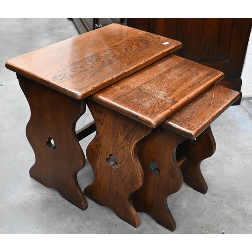 171 - A nest of three oak occasional tables, the largest 50 x 30 x 44 cm high