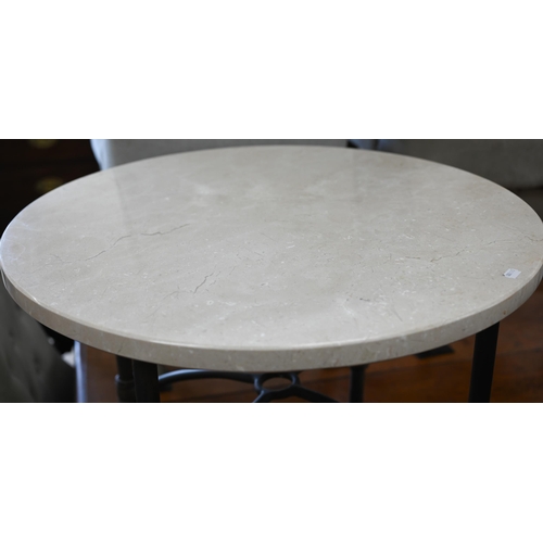 195 - A pair of circular marble top side tables on black tubular metal bases, 70 cm diam x 52 cm high