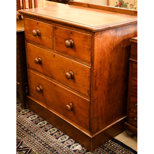 200 - A Victorian mahogany chest of two short over two long drawers with turned handles and plinth base, 8... 