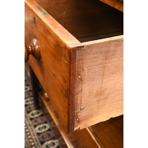 200 - A Victorian mahogany chest of two short over two long drawers with turned handles and plinth base, 8... 