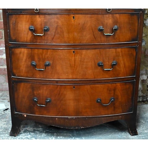 270 - A Victorian style mahogany bowfront chest on chest, comprising two short over six long drawers and a... 