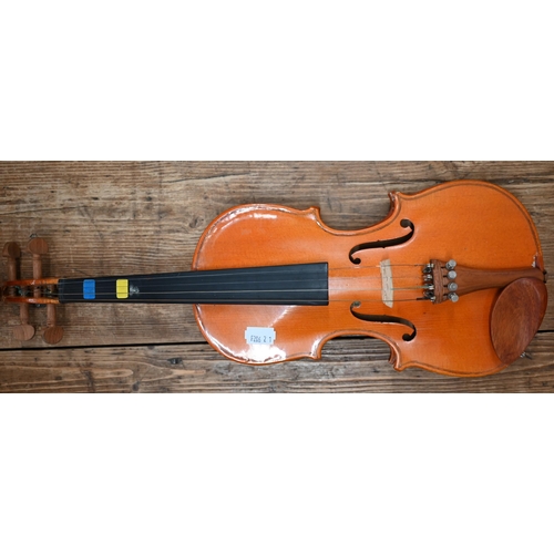 478 - # A Stentor Student child's violin with case