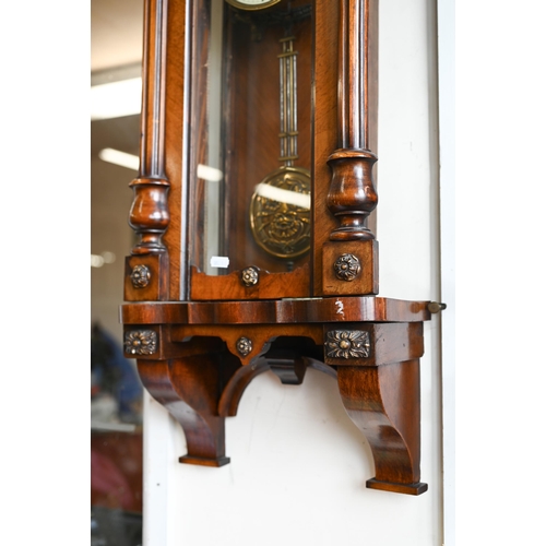 492 - A Vienna-style walnut wall clock striking on a coiled gong with bi-metal compensating pendulum, 84 c... 