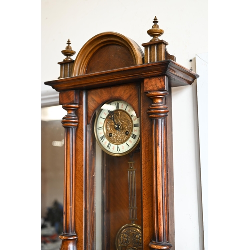 492 - A Vienna-style walnut wall clock striking on a coiled gong with bi-metal compensating pendulum, 84 c... 