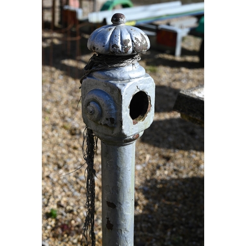 51 - Darlows, Sheffield, a vintage cast iron decorative hydrant bollard