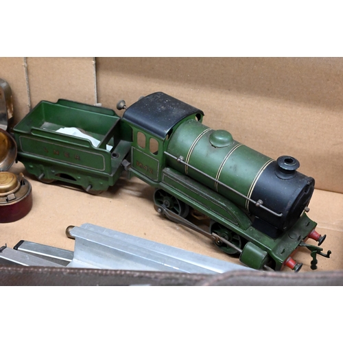 513 - A box of drawing instruments, a three-draw telescope, Hornby Type 501 clockwork locomotive and tende... 