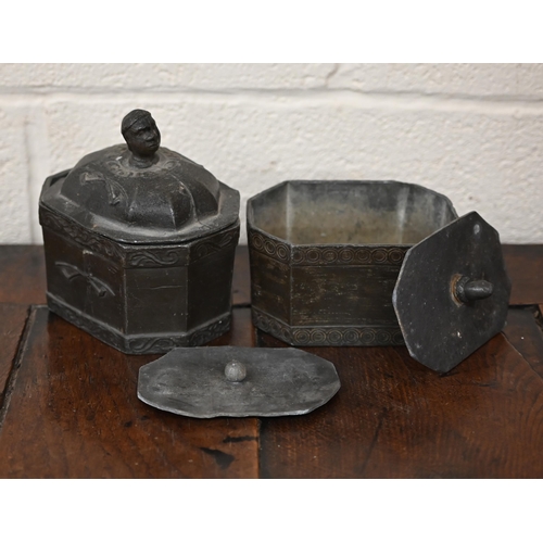 530 - Two early 19th century lead tobacco boxes with inner presses (one with cover)