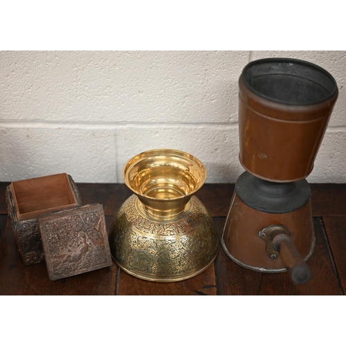 546 - A pair of copper and brass jugs, to/w seven Indian brass bowls and a stemmed bowl, a vintage brass l... 