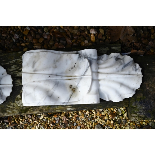 81 - A pair of old veined moulded marble wall brackets / corbels (2)