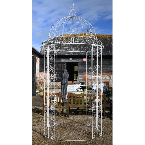 98 - A French steel circular domed top garden pergola / gazebo, white painted, 154 cm dia. x 280 cm h (31... 