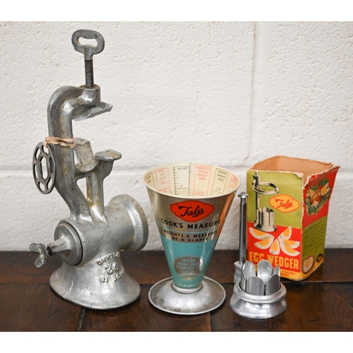 548 - Various vintage kitchenalia, including 'Passe-Vit' soup-maker, juicer, two mincers, bean-slicer, etc... 