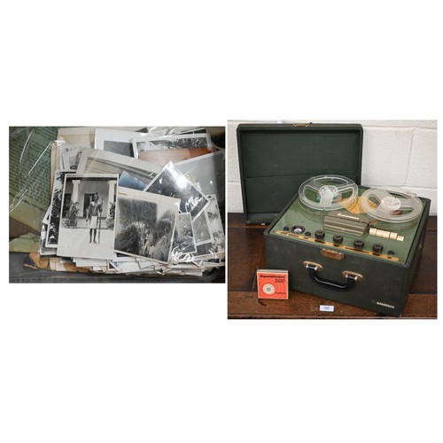 522 - A quantity of vintage family photographs to/w a 1950s/60s E.A.P. Ltd. 'Elizabethan' reel to reel tap... 