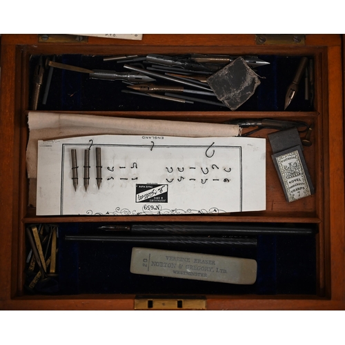 513 - A box of drawing instruments, a three-draw telescope, Hornby Type 501 clockwork locomotive and tende... 