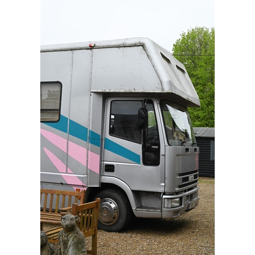 100 - A Ford Iveco 75e live-in horse box, registered P/1996, 236,796 km, manual 5-speed, plated until 08/2... 