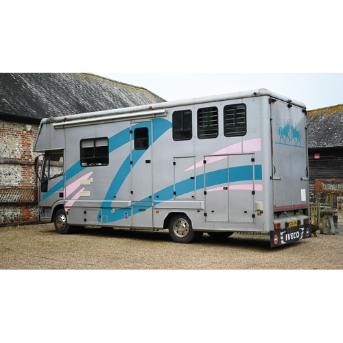 100 - A Ford Iveco 75e live-in horse box, registered P/1996, 236,796 km, manual 5-speed, plated until 08/2... 