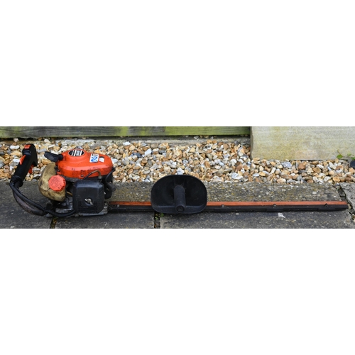 125 - A Shred N Vac ES2400 petrol leaf blower with collecting bag a/f, to/with an Echo HC2300 petrol hedge... 