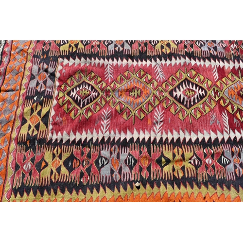 201 - A Turkish geometric design kelim rug, 190 x 140 cm 