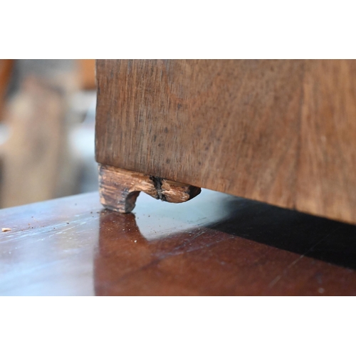 206 - #A 19th century mahogany platform toilet mirror with three drawers, a/f, 36 x 20 x 52 cm high