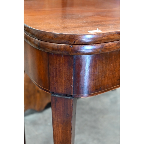 212 - A 19th century mahogany folding tea table, 90- x 43 x 76 cm high