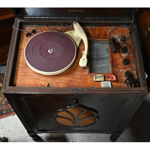 290 - #'His Master's Voice' 1940s cabinet gramophone a/f, 64 x 44 x 92 cm h