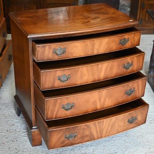 292 - A George III style bowfront chest with four graduating drawers and bracket feet, 80 x 50 x 86 cm h